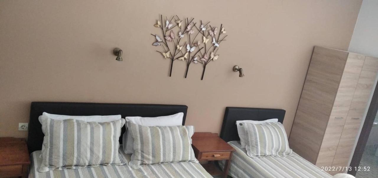 Golden Sun Apartments روداكينو المظهر الخارجي الصورة